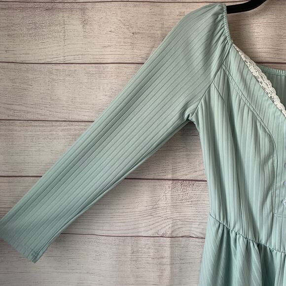 Light Blue Striped Dress with Lace Trim Coquette Ballet Skirt Size Small - Picture 5 of 13